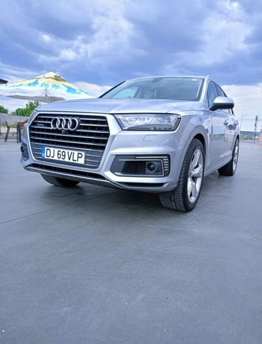 AUDI Q7 E-TRON