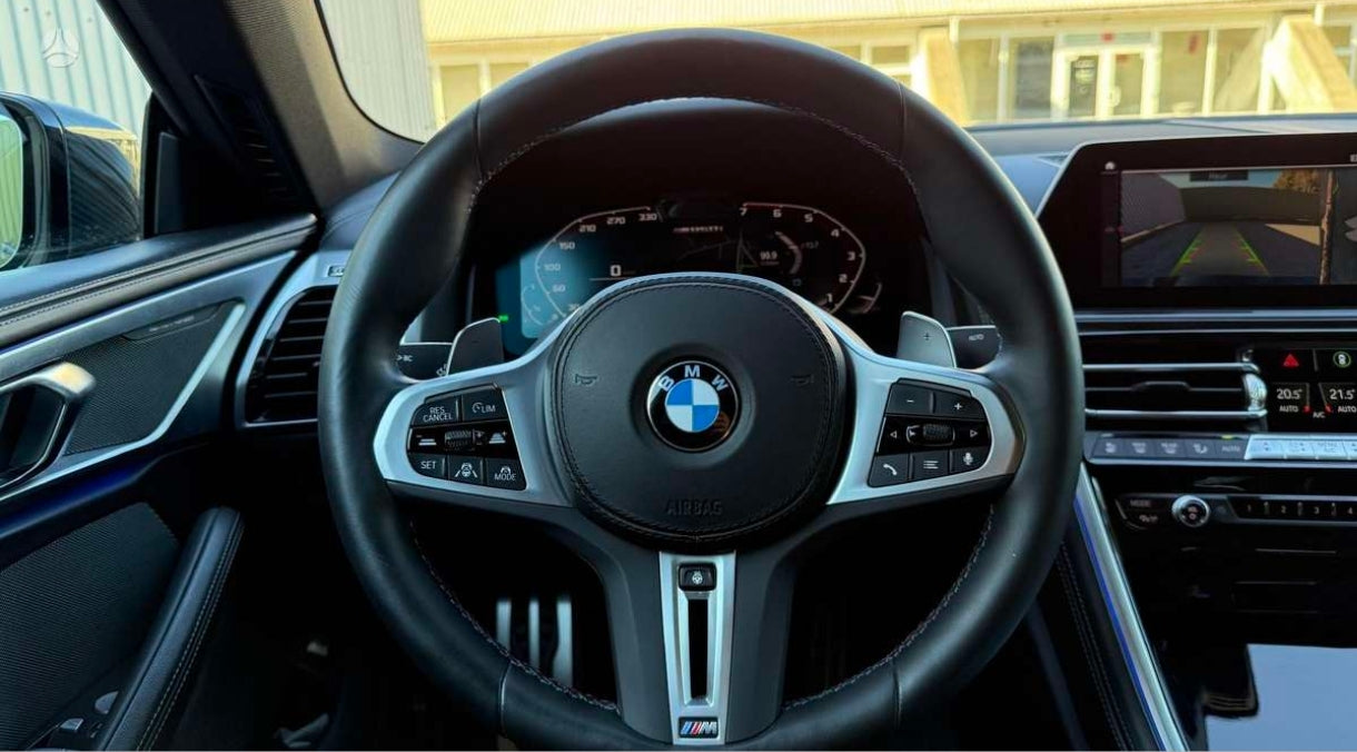 BMW M850i
